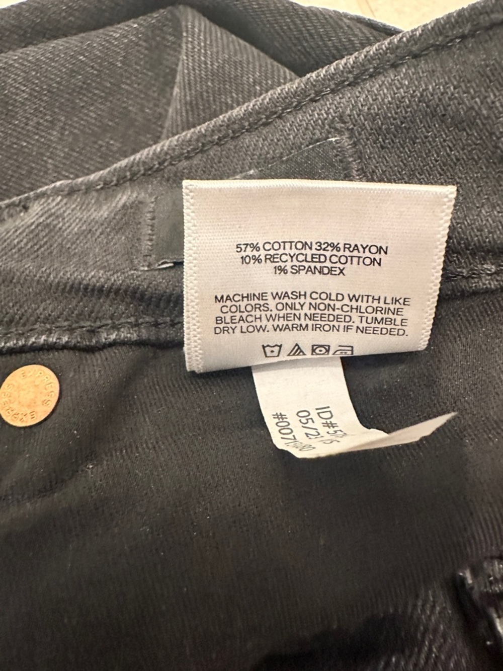 Express Distressed Flared Jeans - Picture 4 of 4